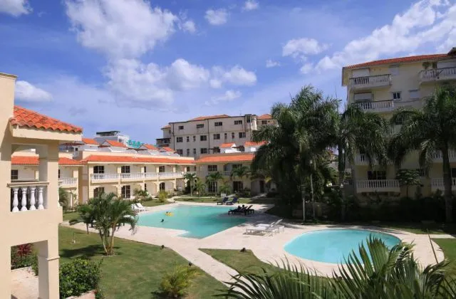 Residencial Las Palmeras Boca Chica pool